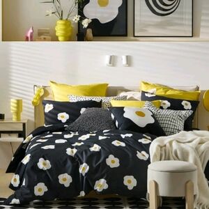 IKEA OGONLOCKSMAL Duvet Cover & Pillow Cases Black/Yellow King Sunny Side Up